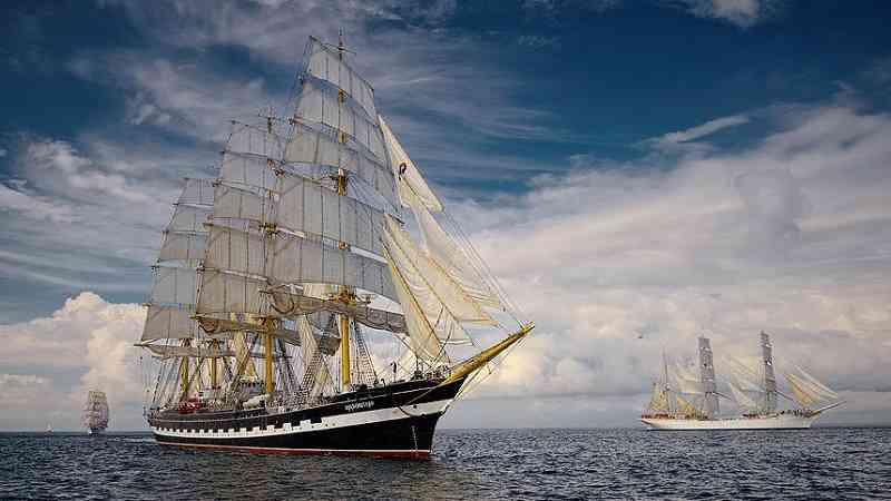 tall ship sail boat regatta